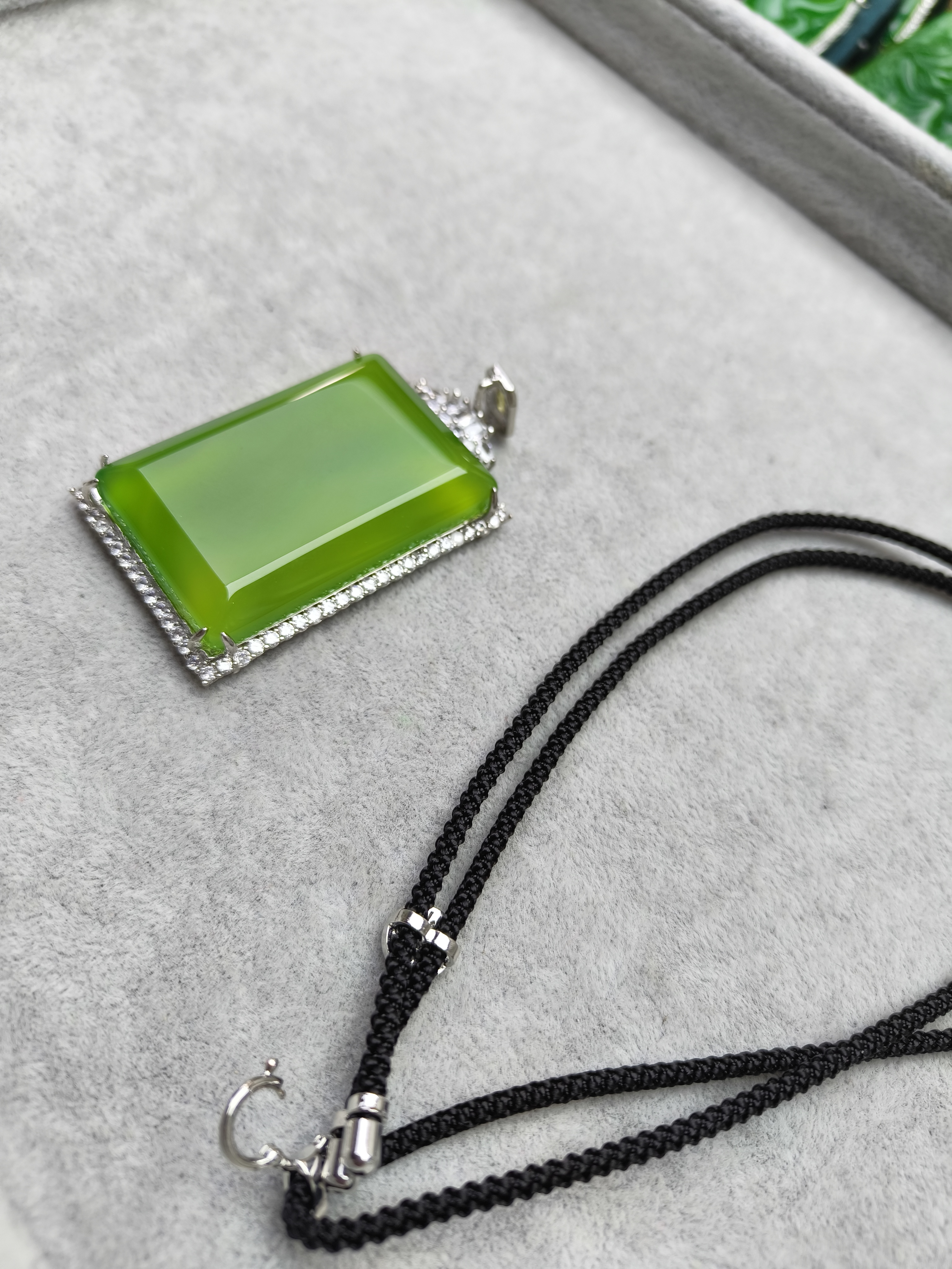 天然玉髓男士无事牌