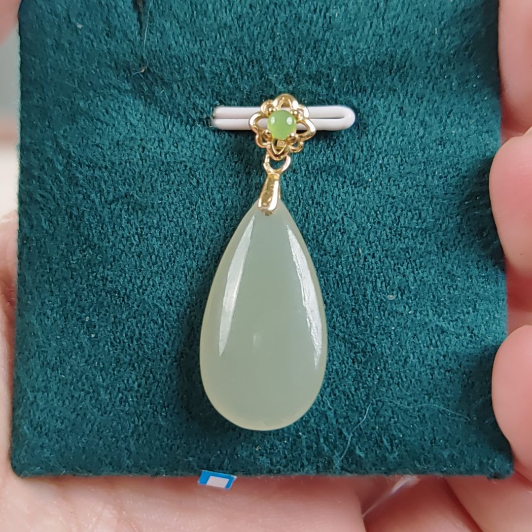 和田玉吊坠银S925镶嵌吊坠