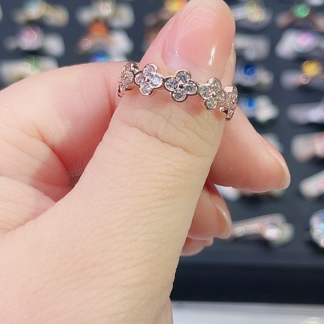 莫桑石非金属SH K枚四叶草排戒-12.5