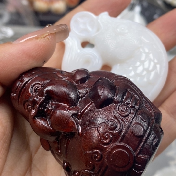 用****香榧木花梨木，鱼吊坠