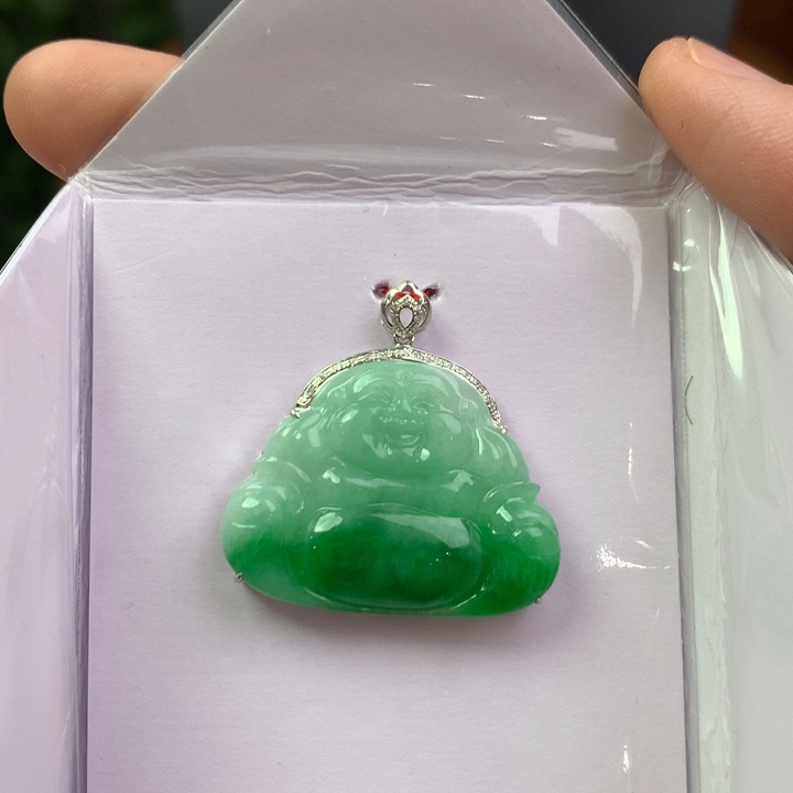 翡翠18K金镶嵌颈饰翡翠吊坠