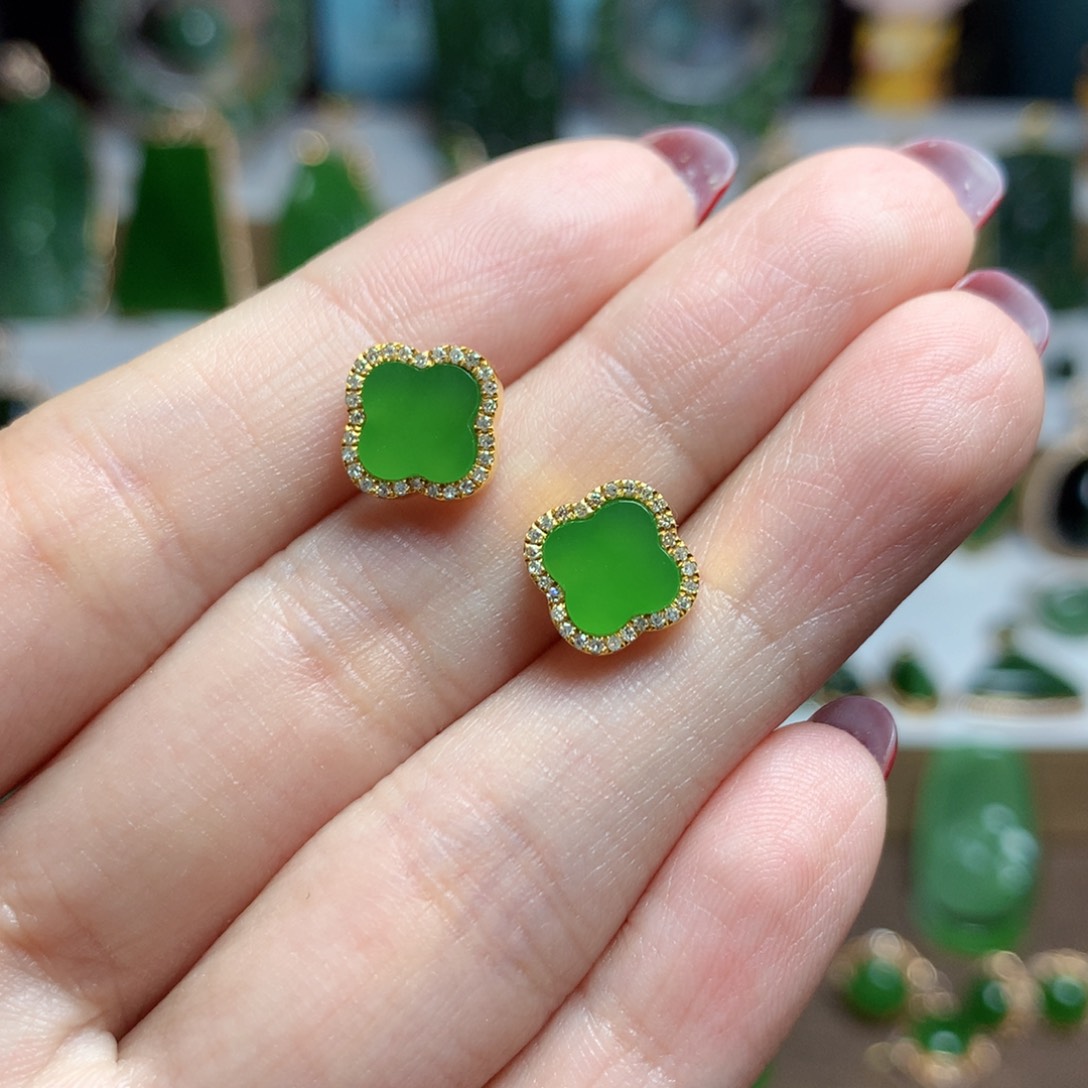 和田玉耳钉18K金镶嵌