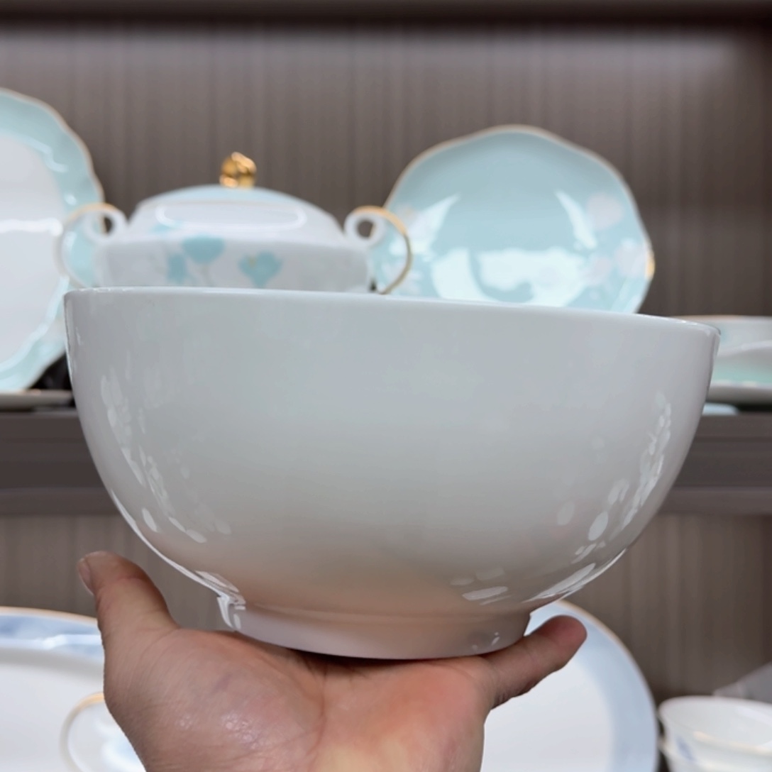 45%以上骨粉骨瓷8寸大汤碗3个。