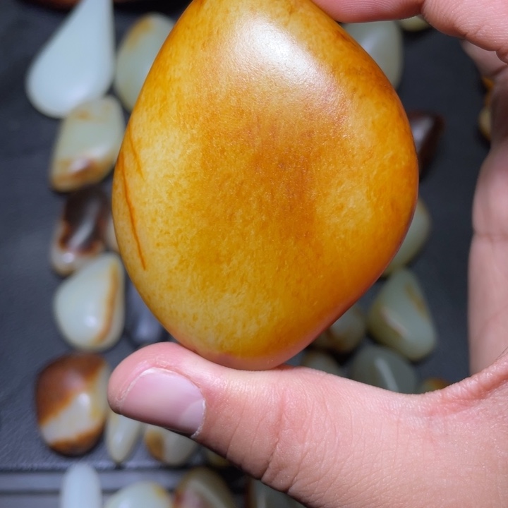 和田玉（糖玉）未镶嵌颈饰