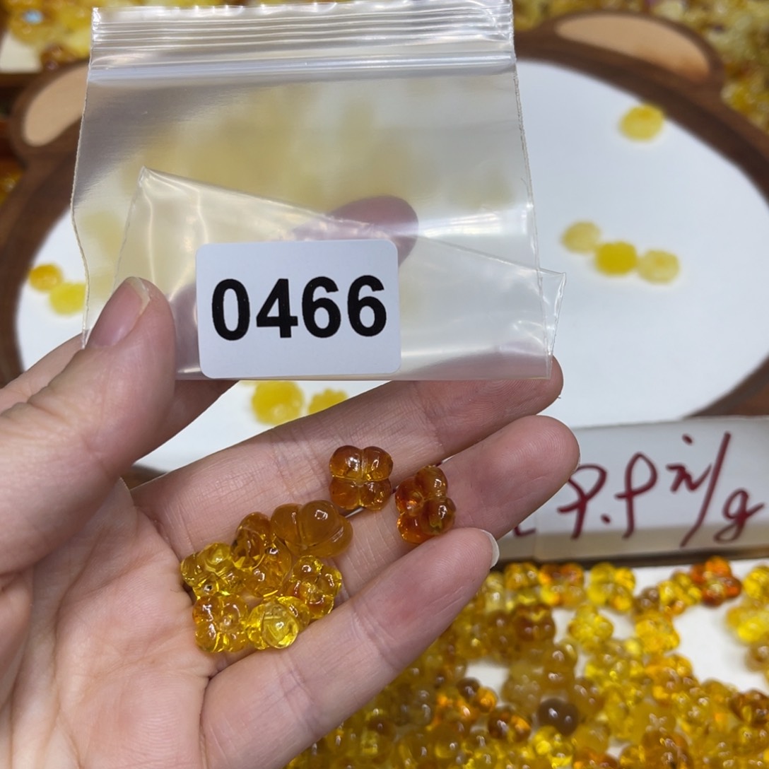 琥珀珠宝奇石未镶嵌