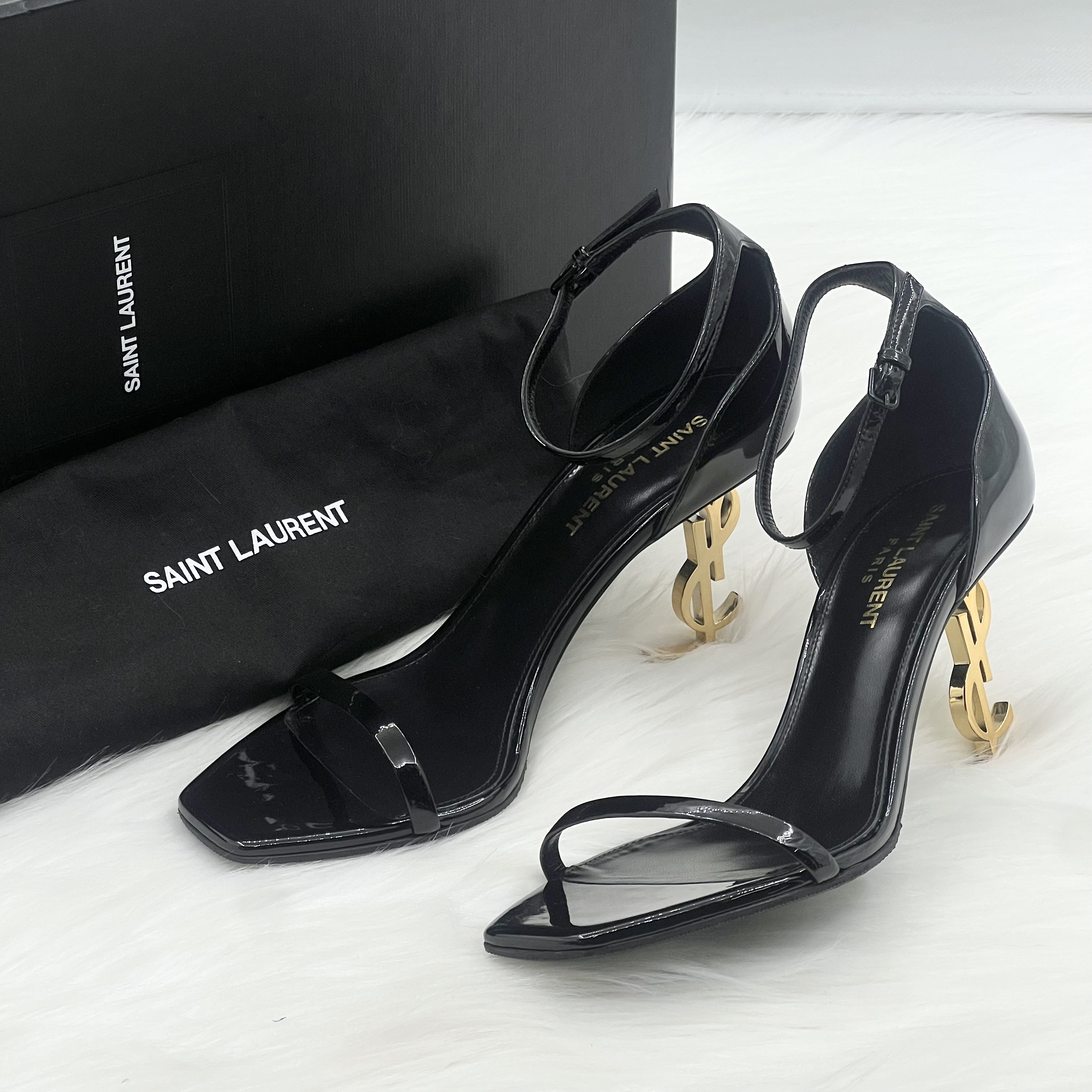 99新 YSL/圣罗兰 搭扣 细跟一字带凉鞋黑色 37码 公价1.2w g162