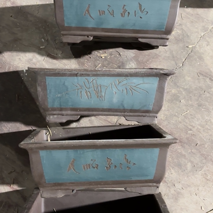 紫砂花盆100-4。      