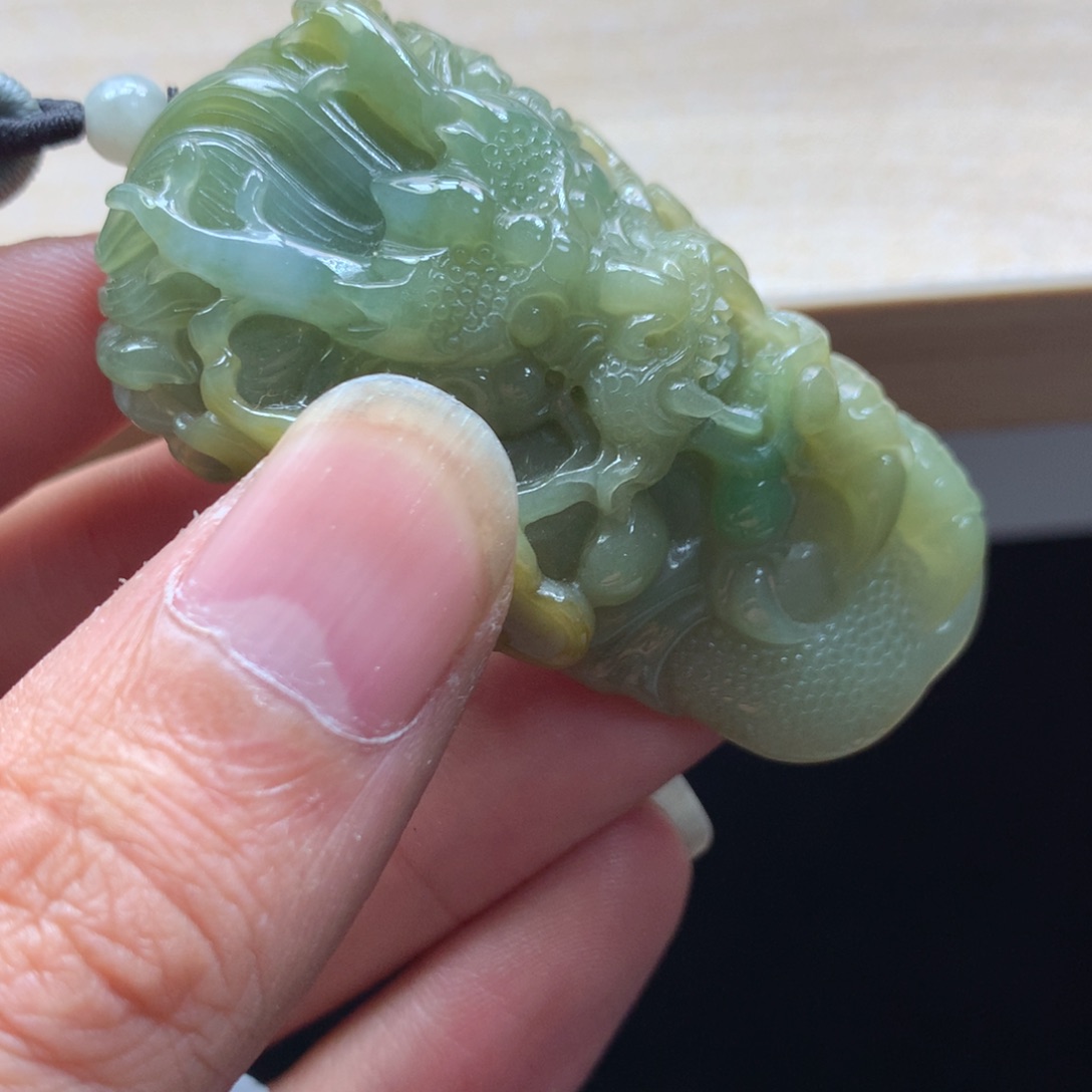 颈饰未镶嵌翡翠吊坠