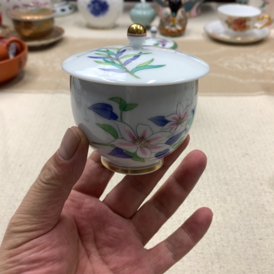 瓷片这些东西都是因为我们