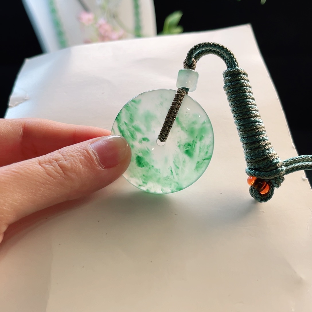 石英质玉吊坠(不含链)未镶嵌