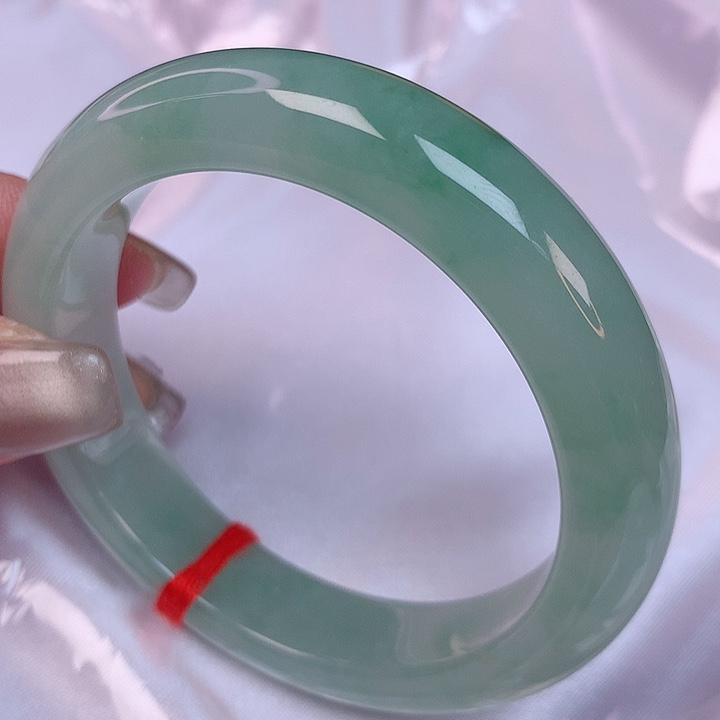 翡翠手镯未镶嵌52 翡翠手镯