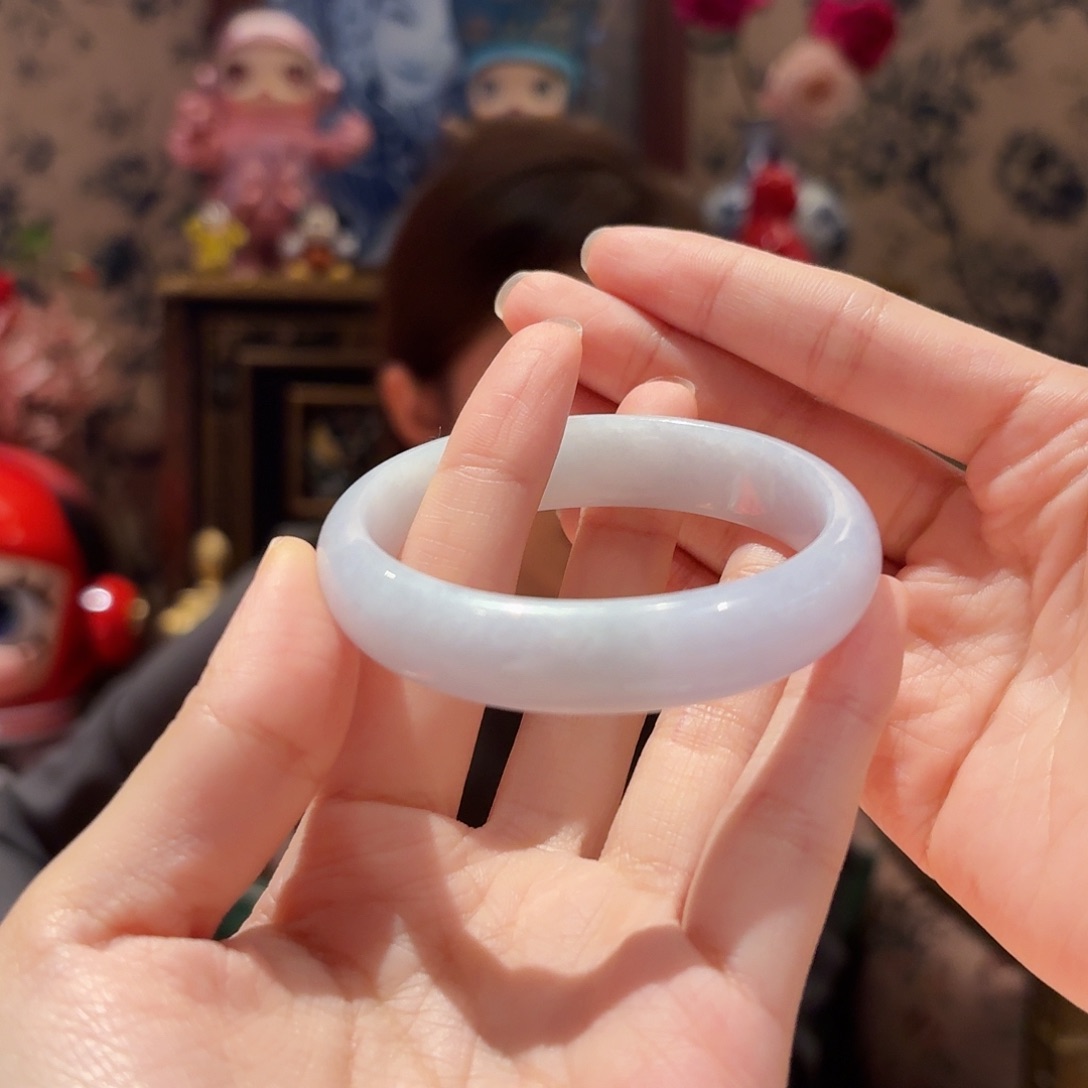 翡翠手镯未镶嵌54.8贵妃