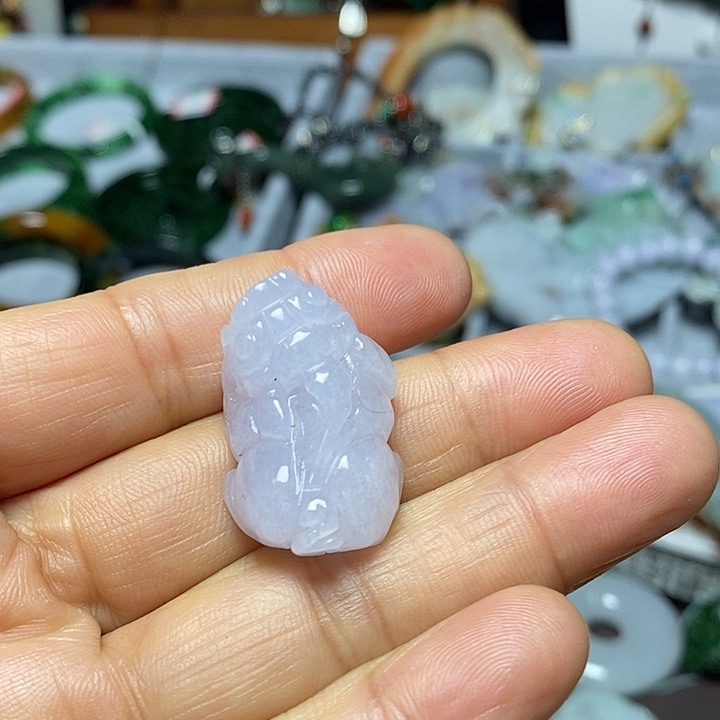 翡翠未镶嵌吊坠(赠链)