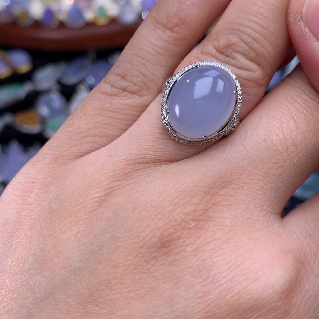 翡翠戒指18K金镶嵌蛋面戒指