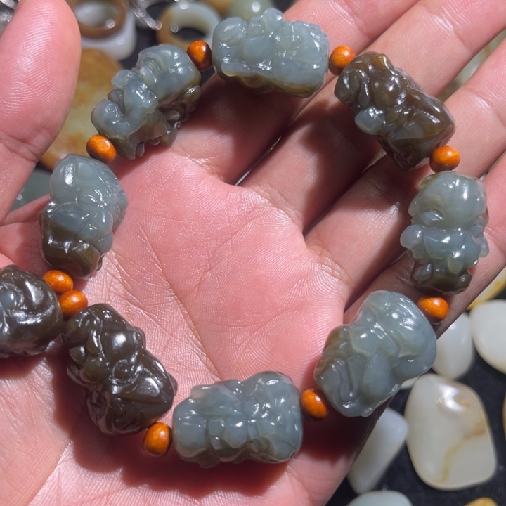 和田玉（糖玉）未镶嵌手链