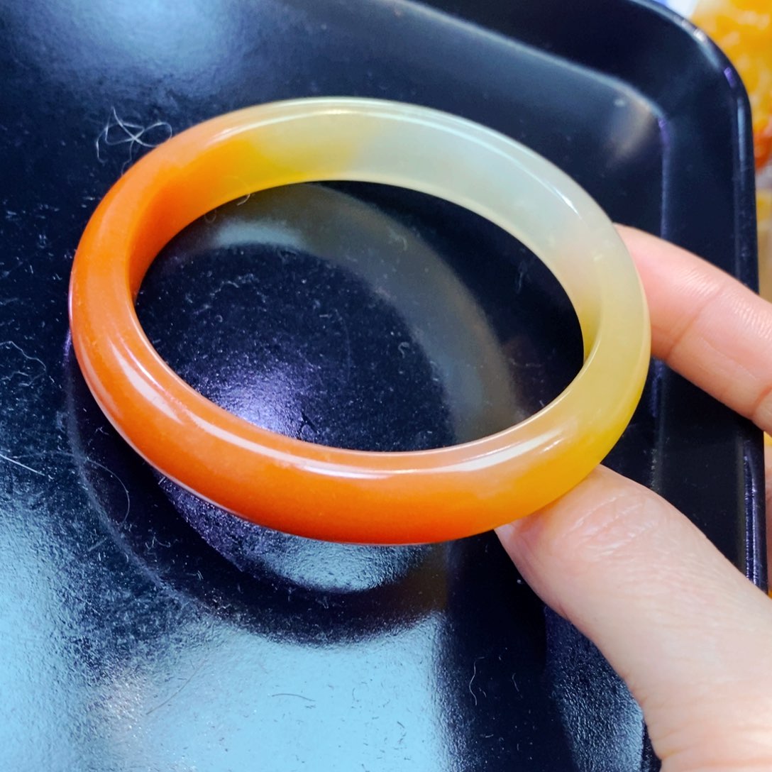 未镶嵌石英质玉（黄龙玉）吊坠(不含链)