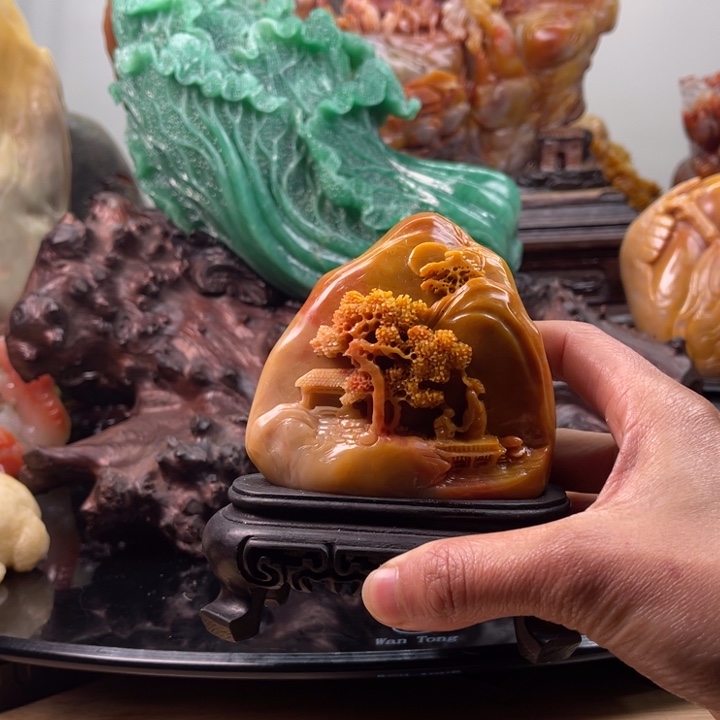 田黄石香山访友摆件