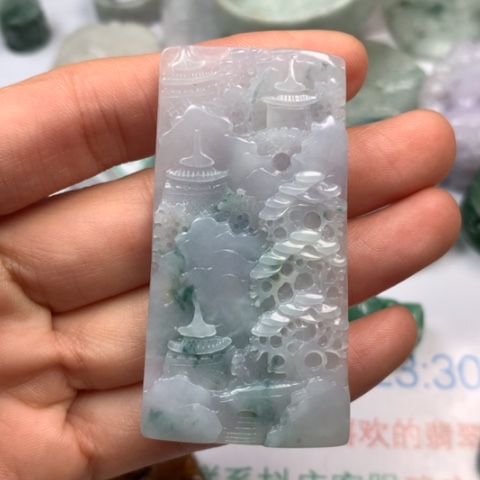 翡翠颈饰未镶嵌翡翠