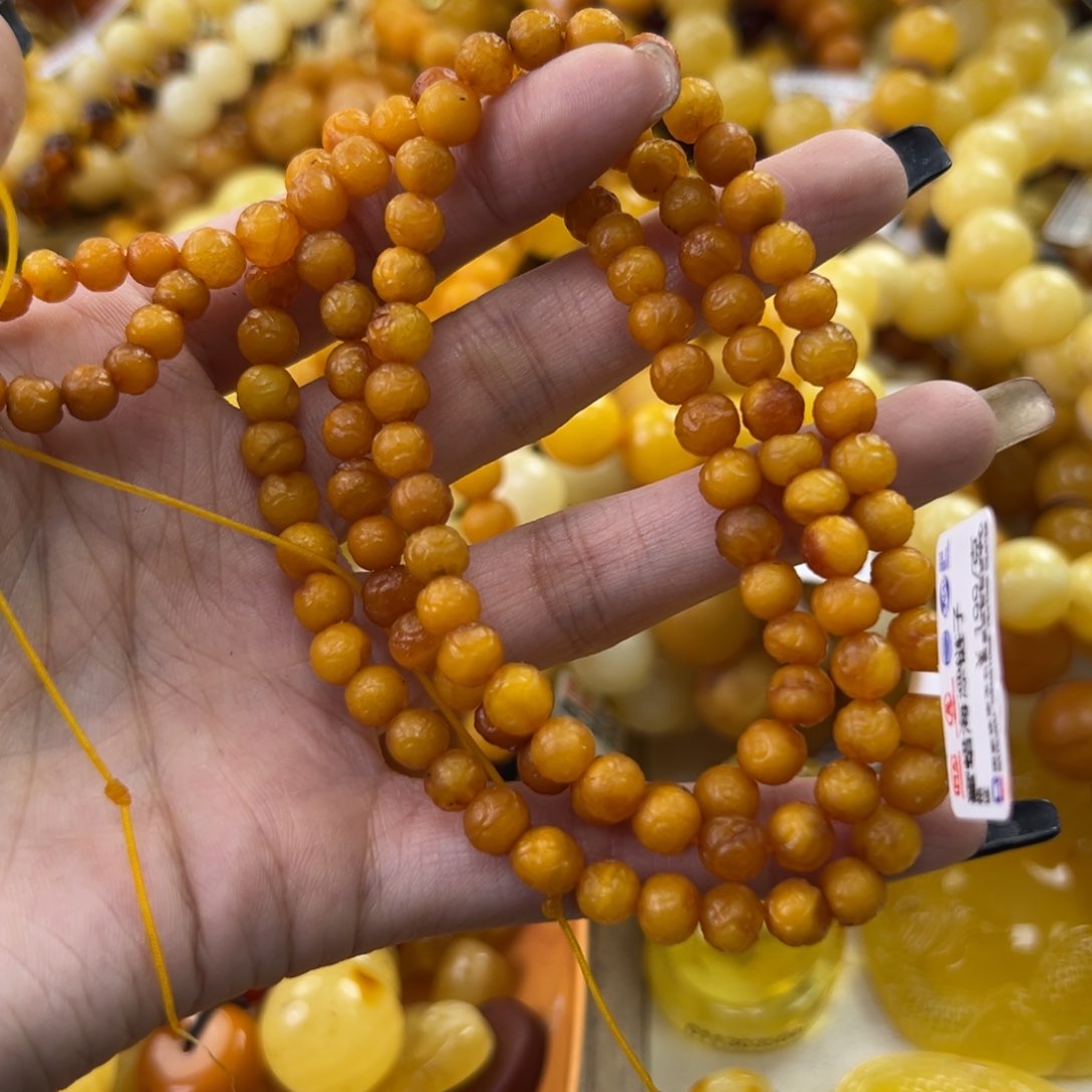 琥珀珠宝奇石未镶嵌