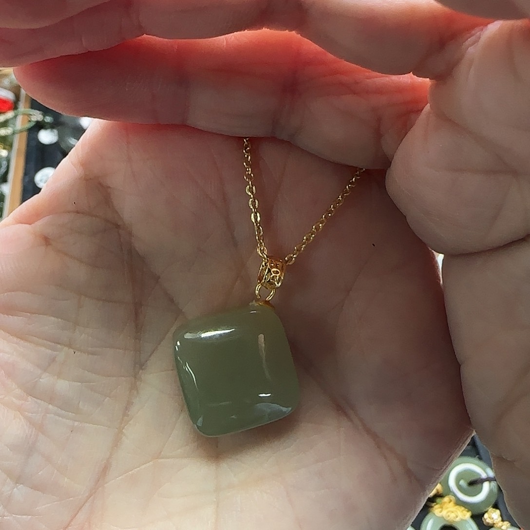 吊坠(赠链)银S925镶嵌和田玉