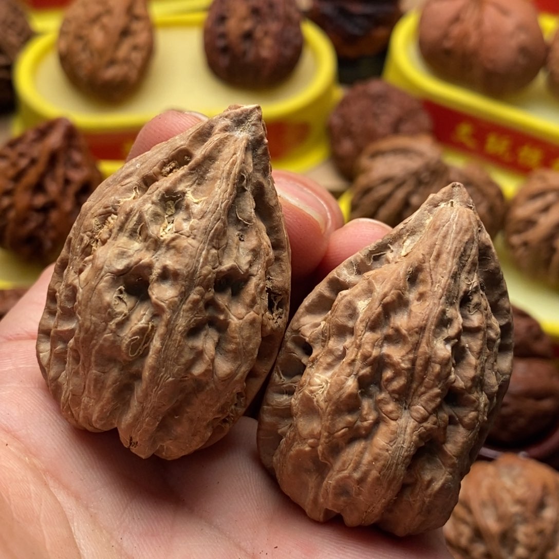 文玩核桃吊坠虚尖38