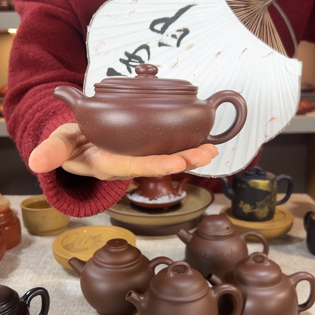 紫砂茶壶司**头紫泥 扁腹 220cc