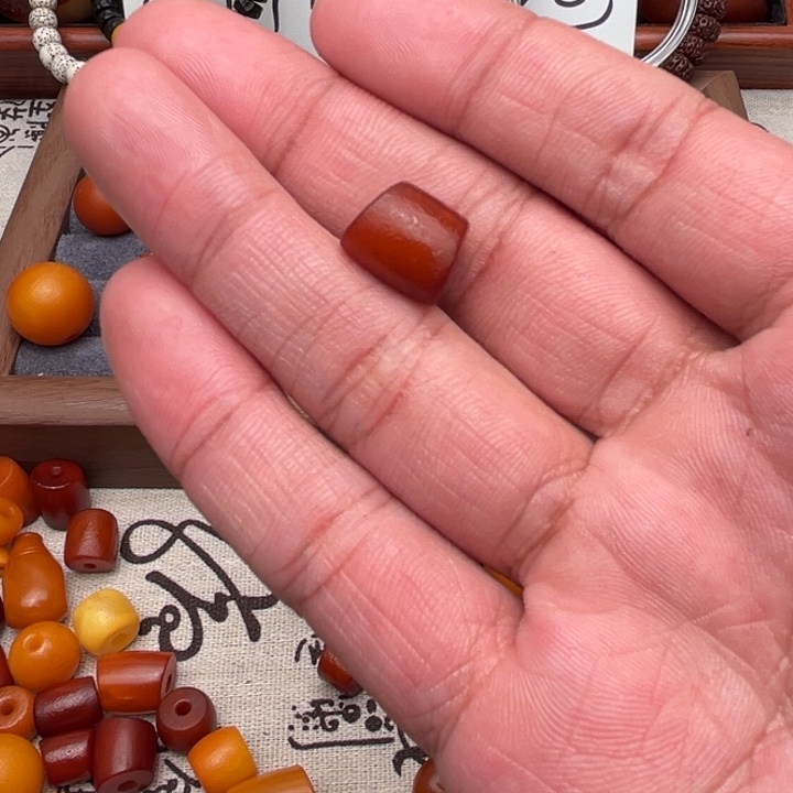 4***.琥珀未镶嵌裸石蜜蜡马蹄