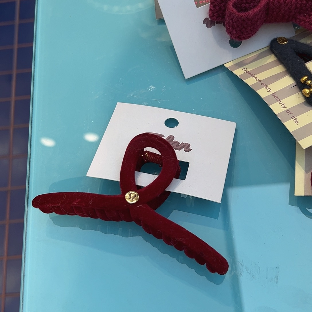 布艺铁合金红色抓夹