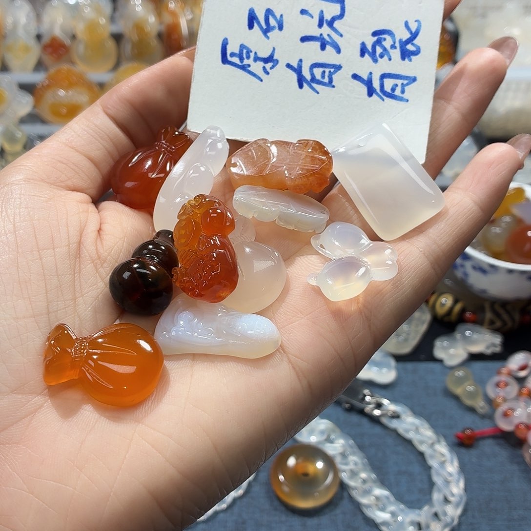 玛瑙/玉髓未镶嵌吊坠(不含链)