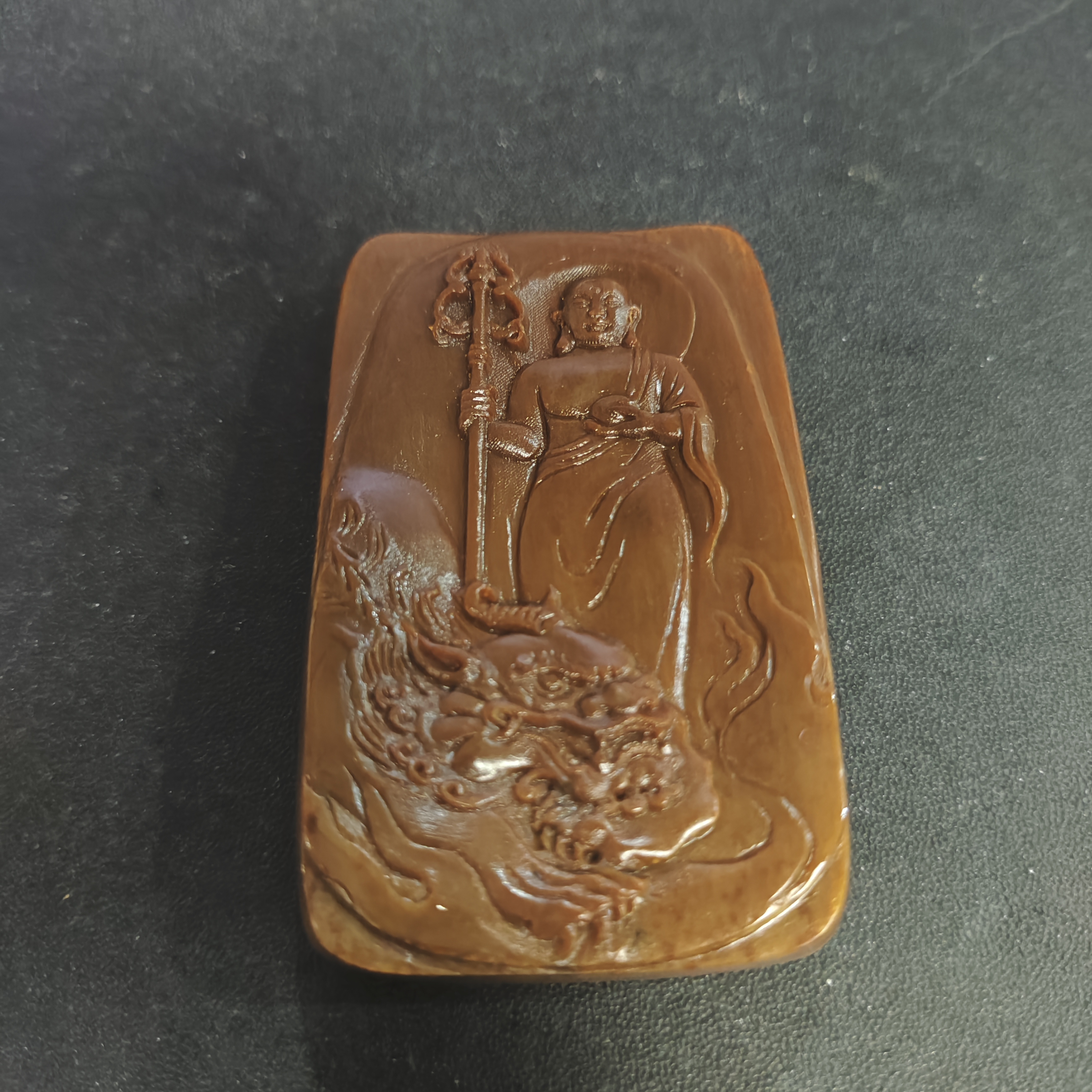 猛犸约419克雕刻件AF424