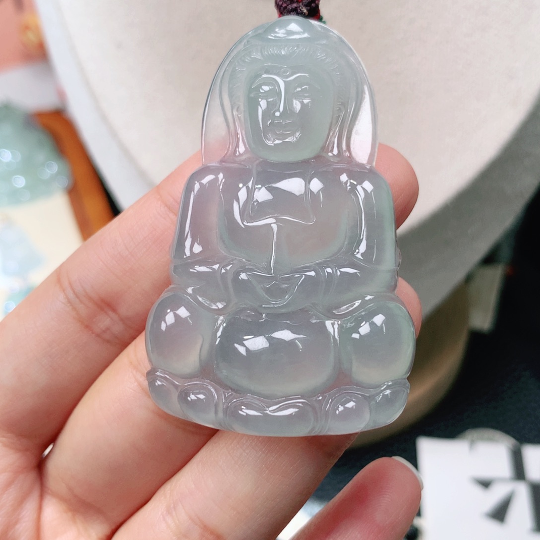 颈饰未镶嵌翡翠观音