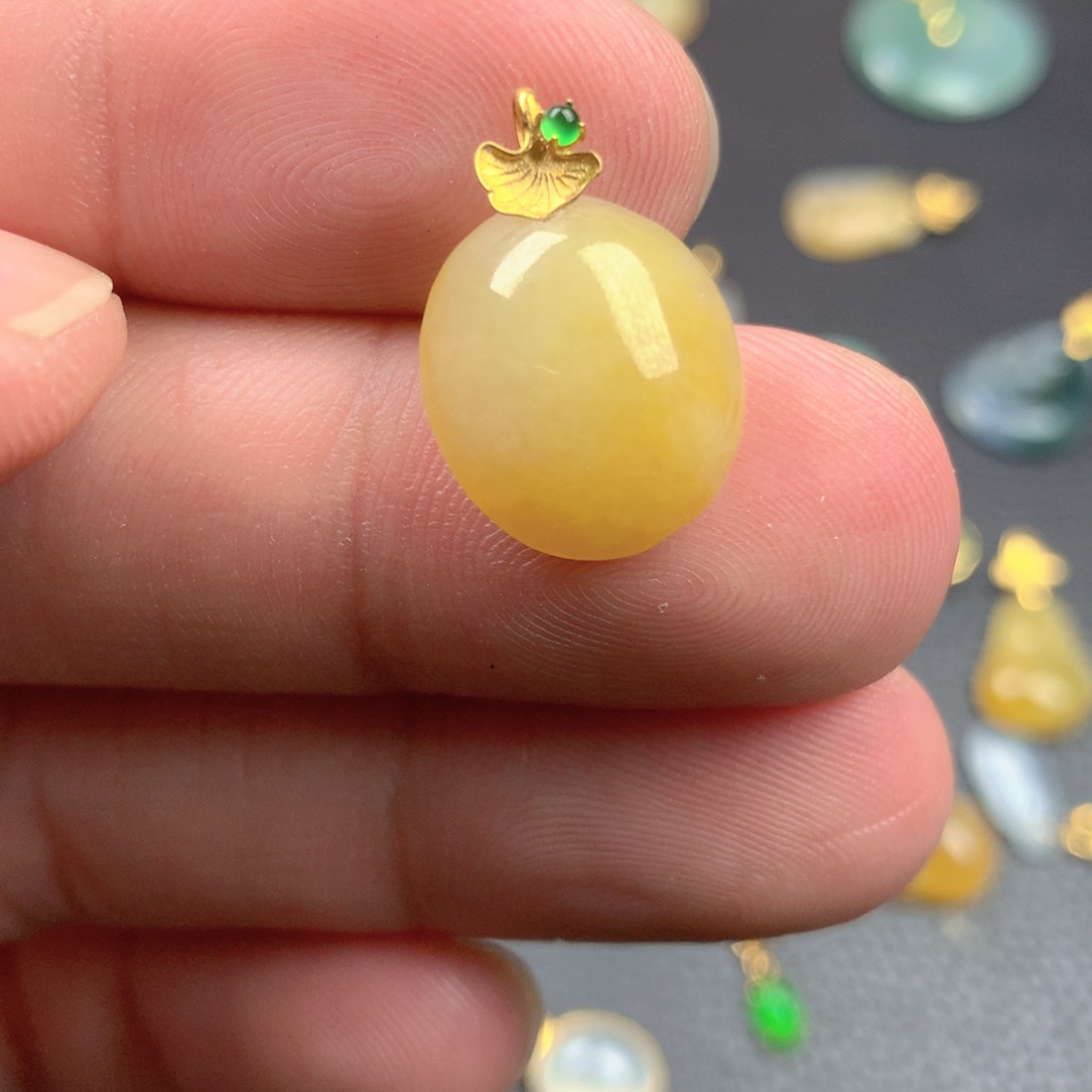 【闪购商品】颈饰18K金镶嵌翡翠翡翠