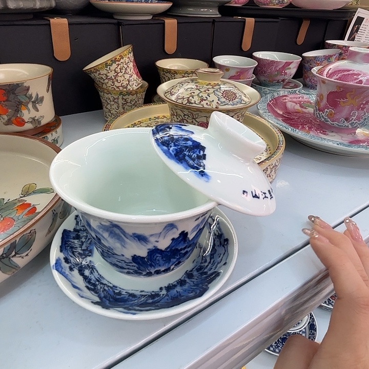 清清浅浅的一天又开始了呢