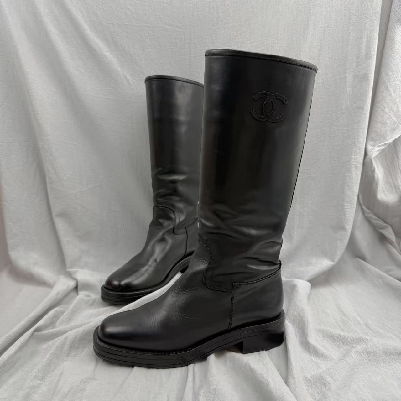 99新 Chanel/香奈儿 38.5码/黑色logo厚底骑士靴xxs1447