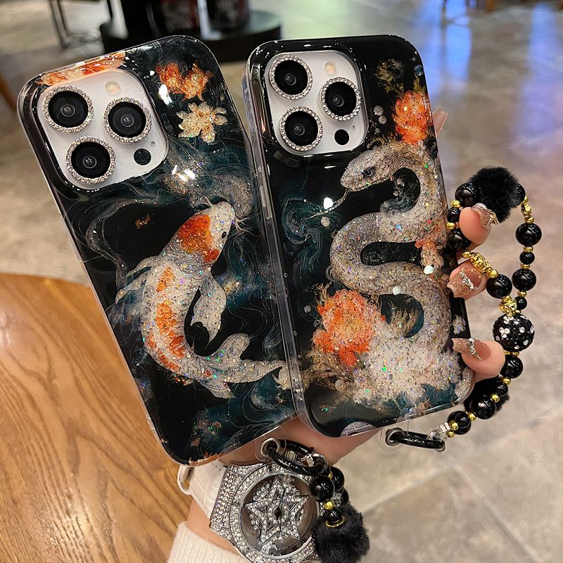 适用苹果系列iPhone16新款手机壳国风闪粉锦鲤带挂绳全包防摔大孔