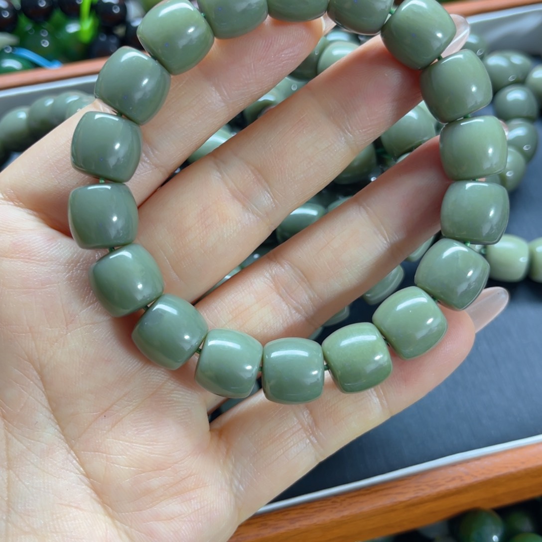 手链未镶嵌和田玉