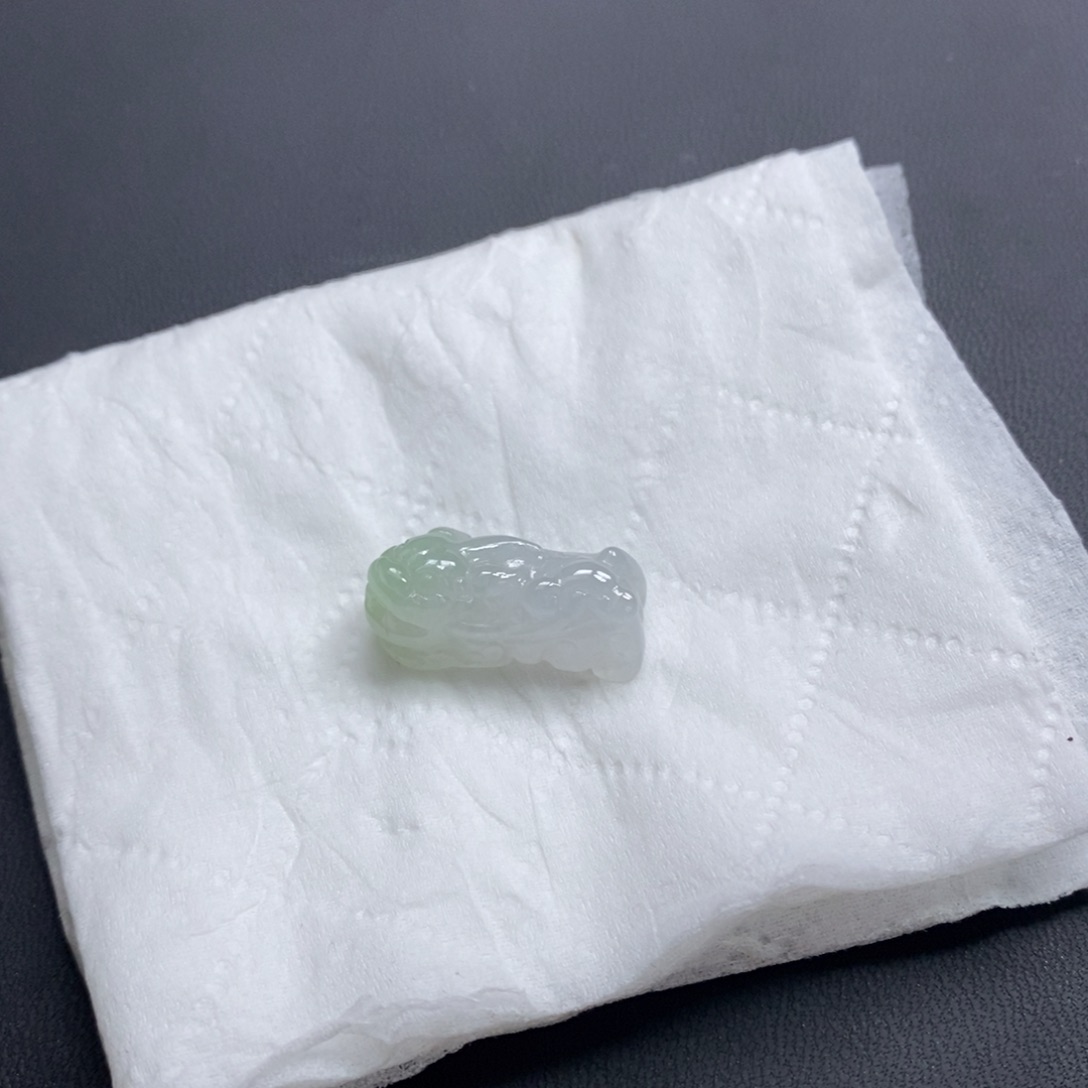 颈饰未镶嵌翡翠貔貅