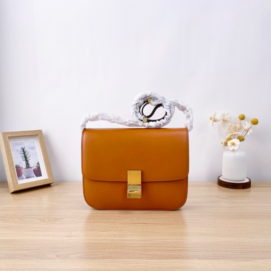 95新 Celine/思琳  橘色金扣皮革豆腐包/单肩包/4785