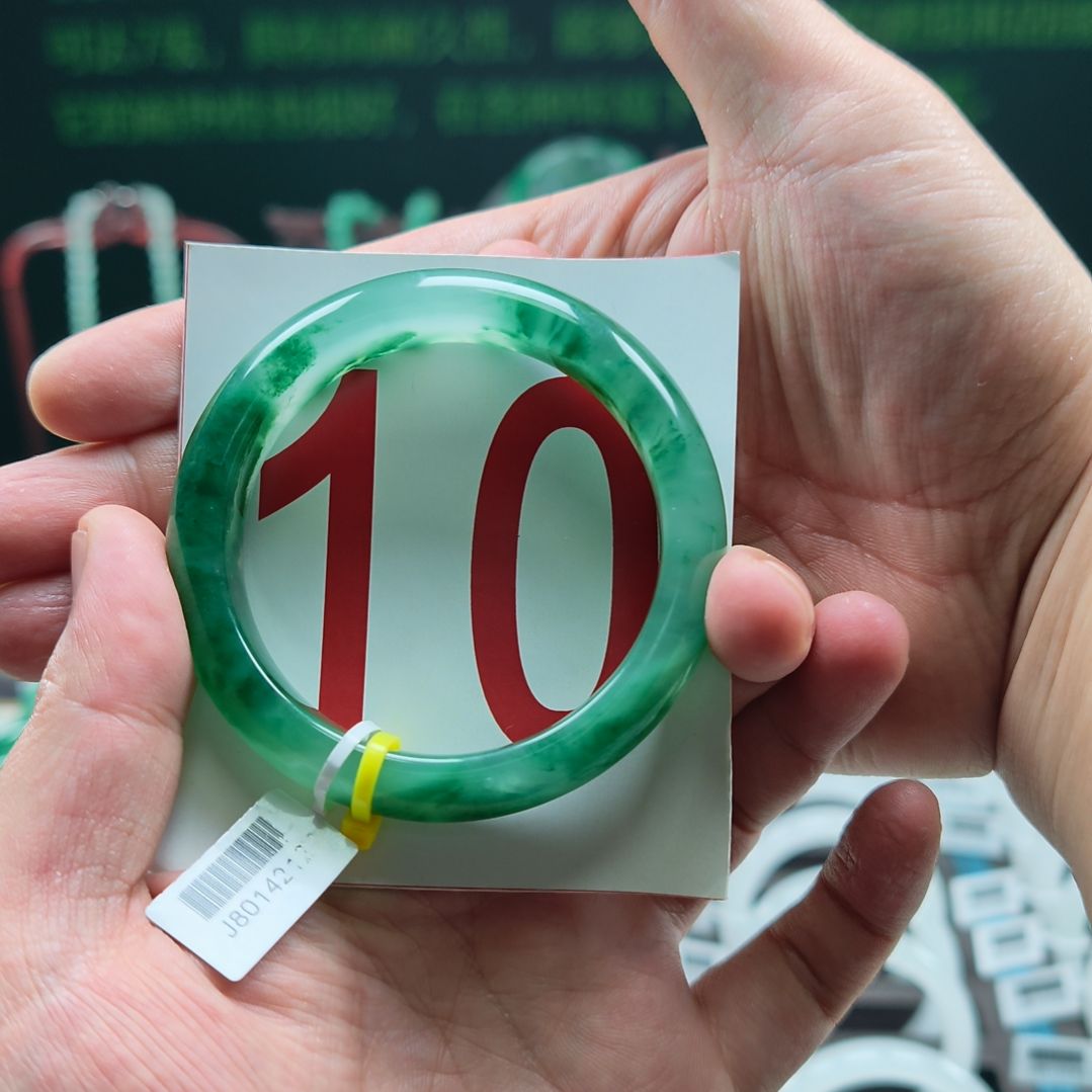 石英质玉（非洲翠）未镶嵌手镯