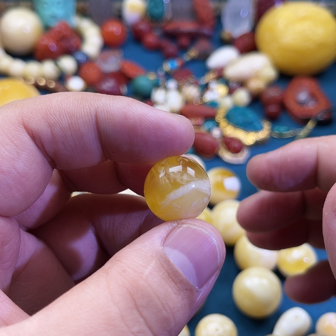 琥珀未镶嵌珠宝奇石34