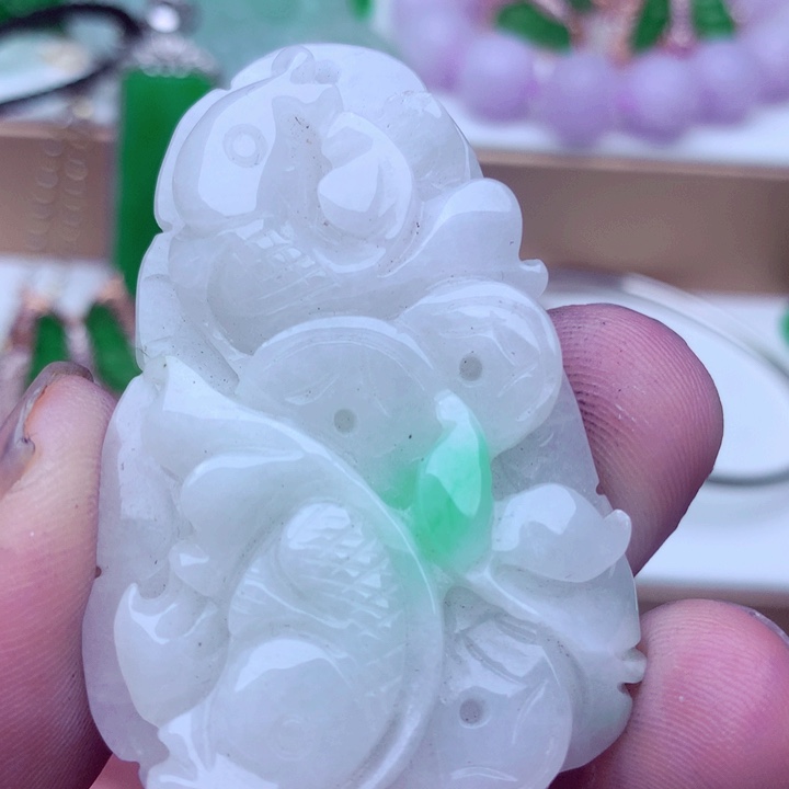 翡翠未镶嵌吊坠(不含链)