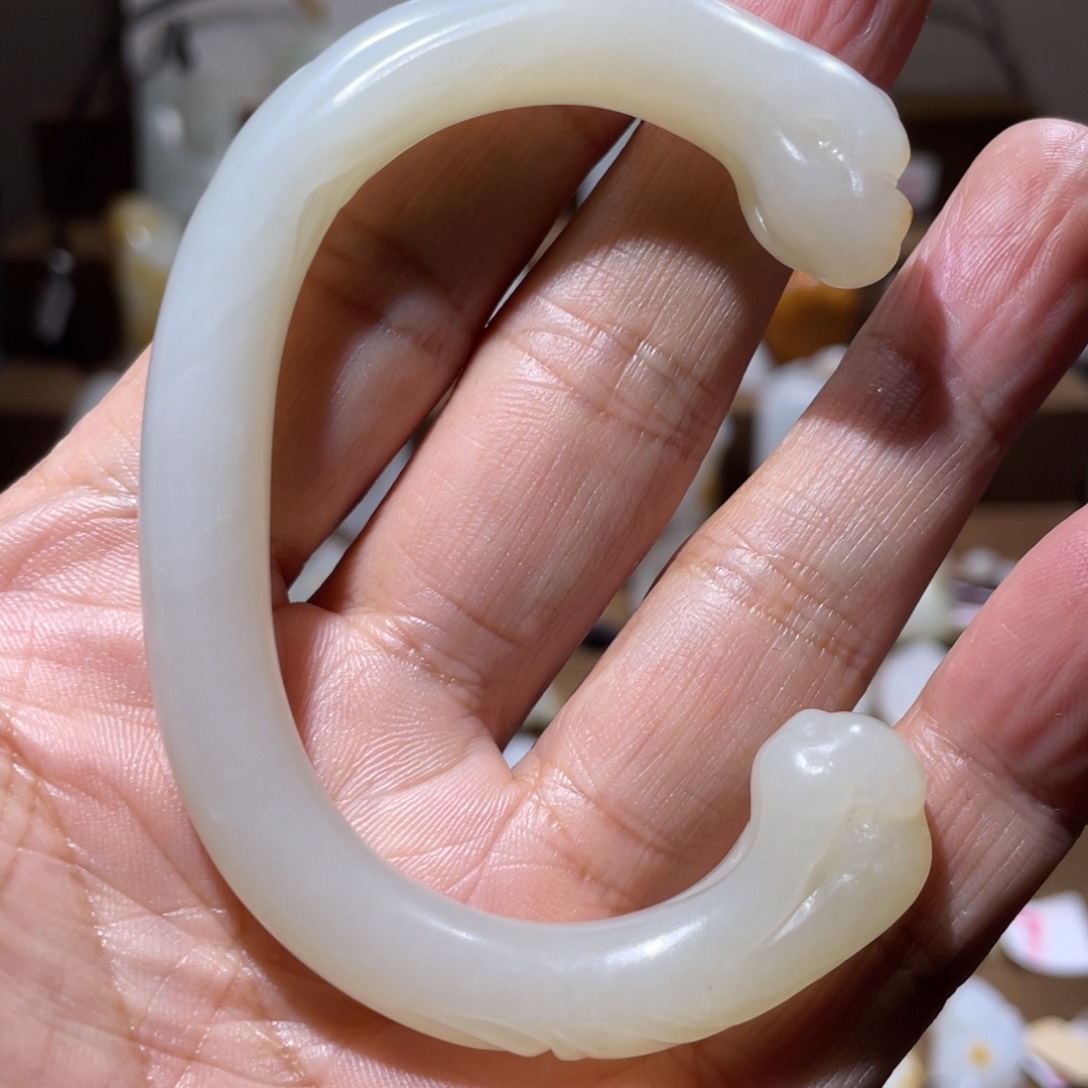 和田玉镯子未镶嵌哦***我