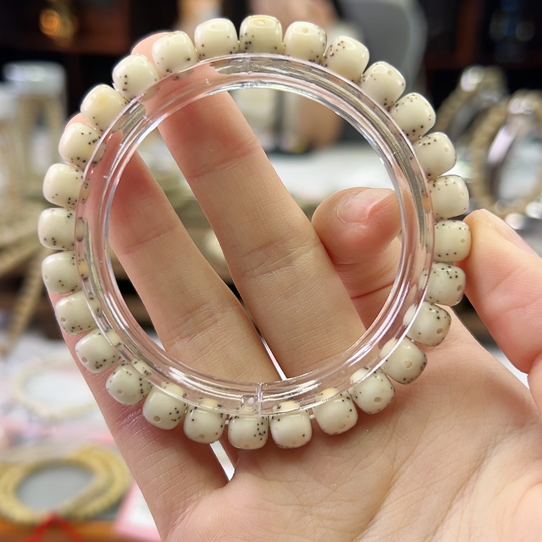 星月菩提吊坠Ll.8x7贯穿通体 月朗星稀