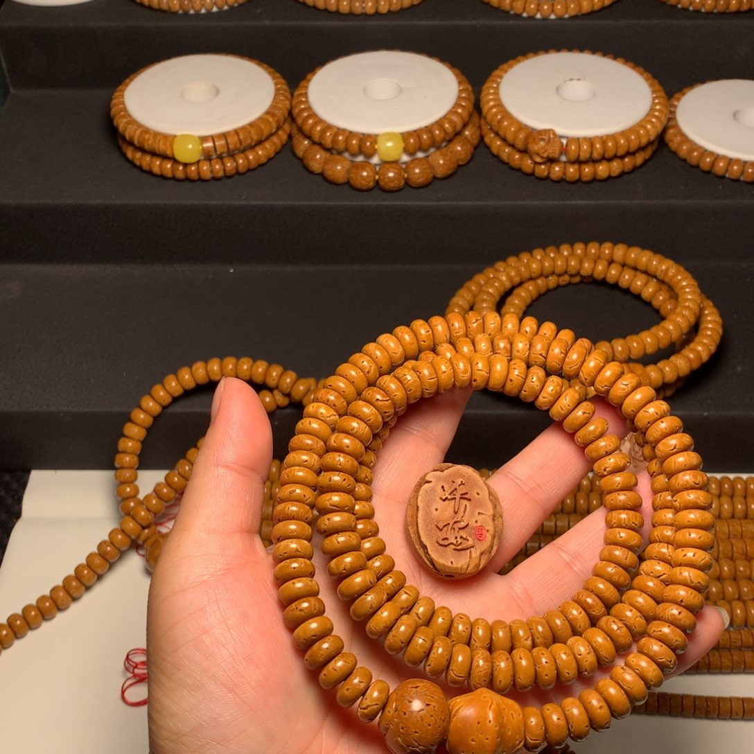 ****࿐文玩核桃吊坠桃核脖挂