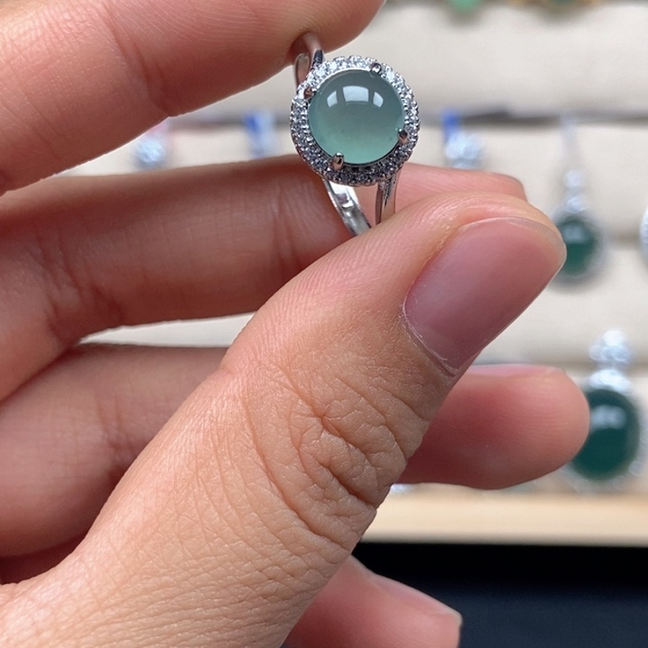 翡翠未镶嵌戒指戒指