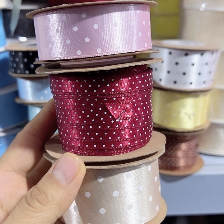 1的白色波点缎带浅粉酒红卡其各25码