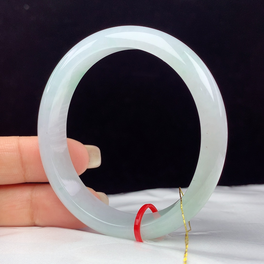 翡翠手镯未镶嵌54圈 1590