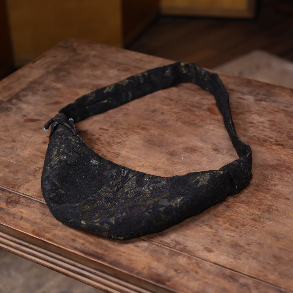 【小田甄陶】【翠光织影】S 香云纱牛角包 茶道配件（慢蓝S1896）