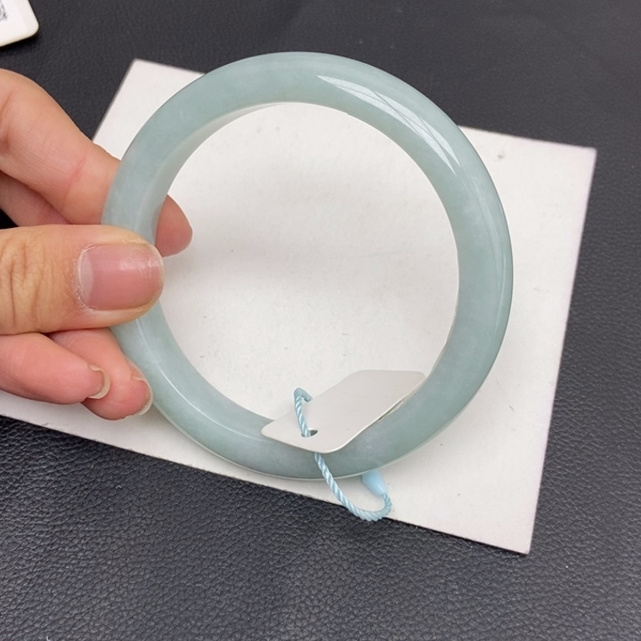 翡翠手镯未镶嵌慢*?61-62正圈