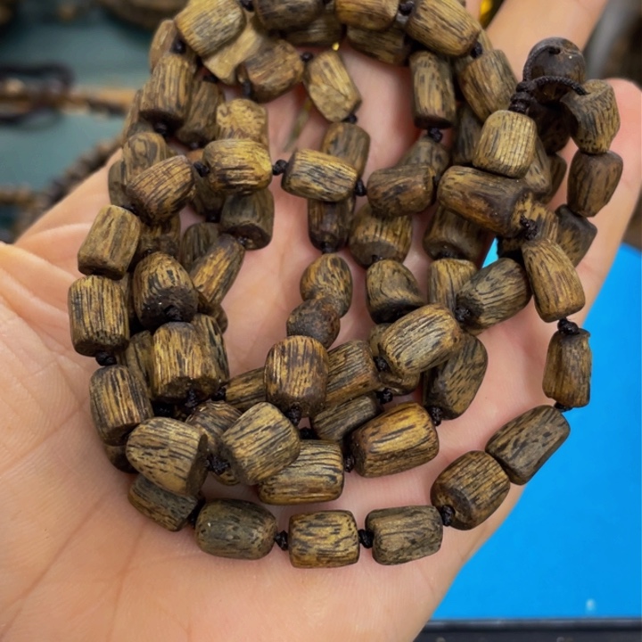 沉香木手串王*正蓝宝石多圈25g
